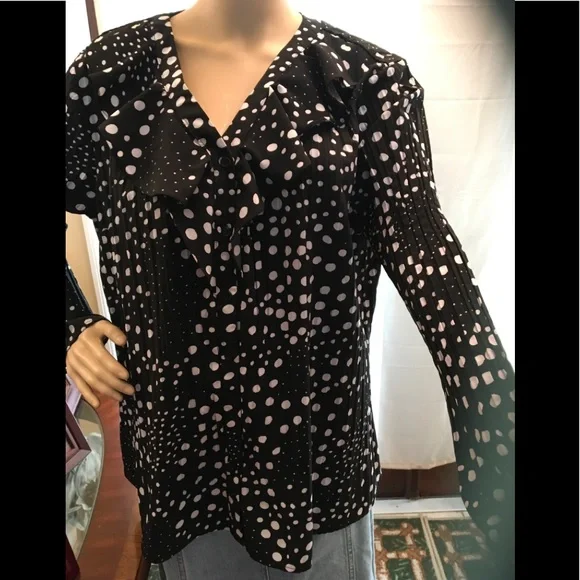East 5th Black/White circle Blouse size 2X - Picture 2 of 14